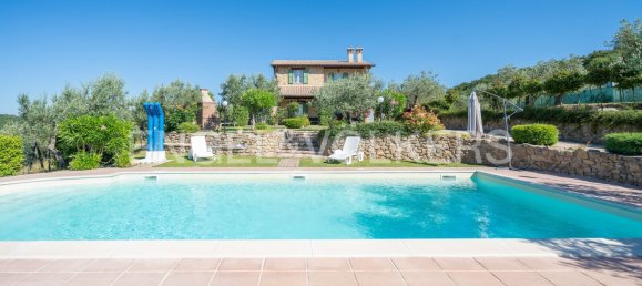 Villa de 2 dormitorios en Gualdo Cattaneo, Italy No. 62564 18