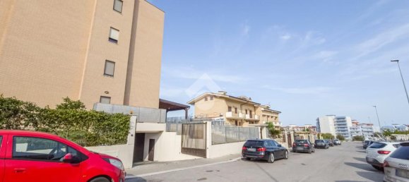 Apartamento de 2 dormitorios en Manfredonia, Italy No. 340428 21