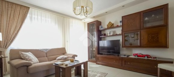 Apartamento de 2 dormitorios en Manfredonia, Italy No. 340428 2