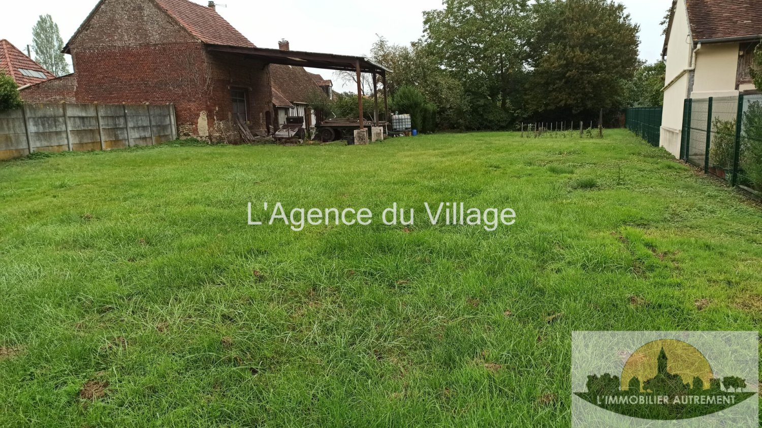 Terrain à Auneuil, France 980m² No. 71267