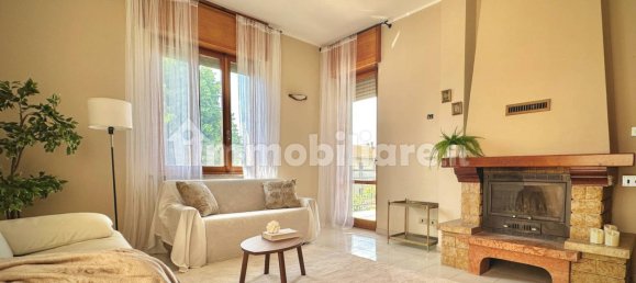 7 bedrooms Villa in Turin, Italy No. 324052 10
