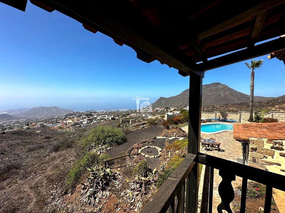 5 Schlafzimmer Haus in Arona, Spain, Nr. 204188