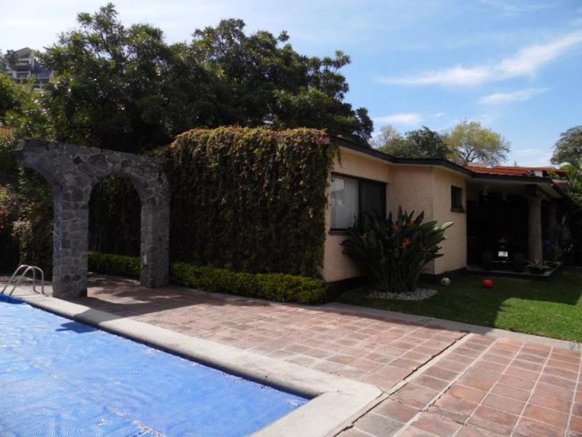 Дом с 4 спальнями в Морелос, Мексика № 146589