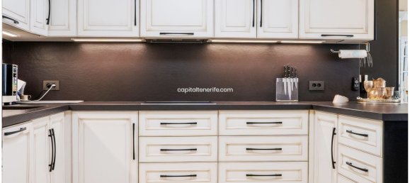 Villa de 4 dormitorios en Adeje, Spain No. 65339 22