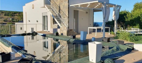 Вилла с 3 спальнями в Кампофилоне, Италия № 127019 2