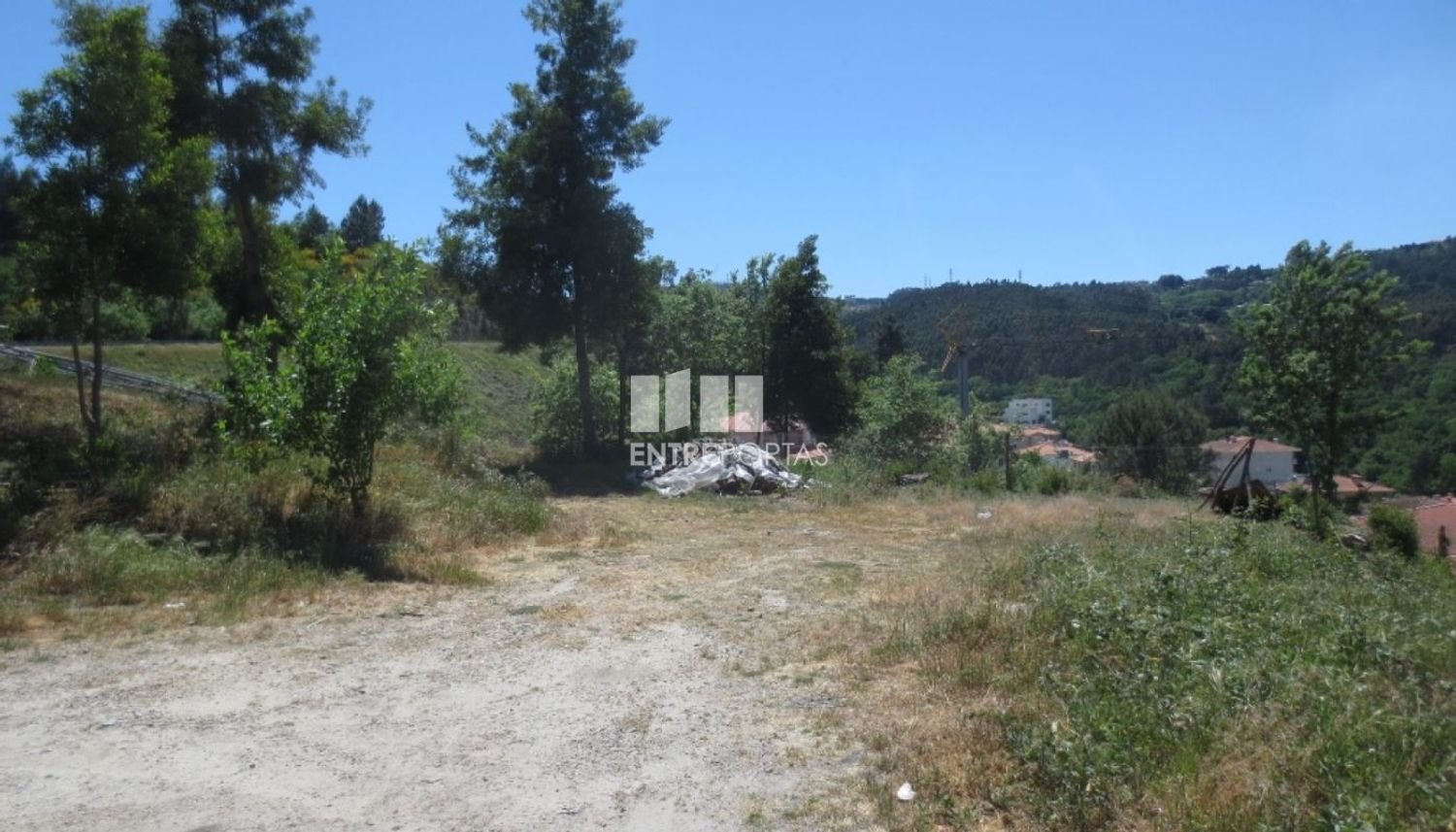 720m² Land in Marco de Canaveses, Portugal No. 56107