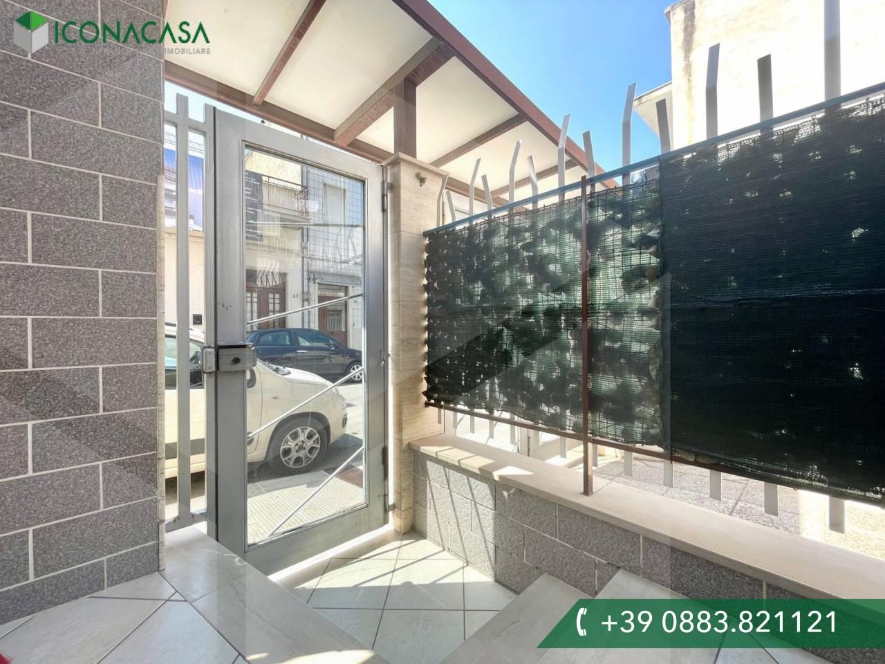 Квартира с 4 комнатами в Андрия, Италия № 16461