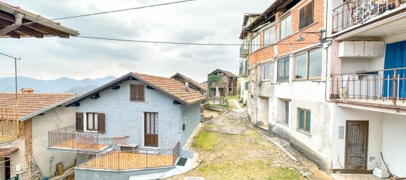 3 rooms House in Ailoche, Italy No. 226600 35