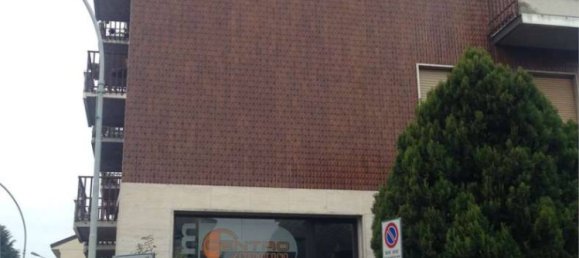 2-salle Propriété commerciale à Legnano, Italy No. 167054 11