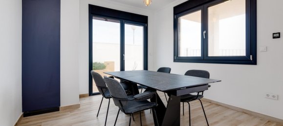 4 bedrooms Villa for sale in Torrevieja, Alicante, Valencian Community, Spain № 365258 17
