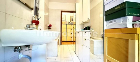 4-Zimmer Wohnung in Rome, Italy, Nr. 26864 6