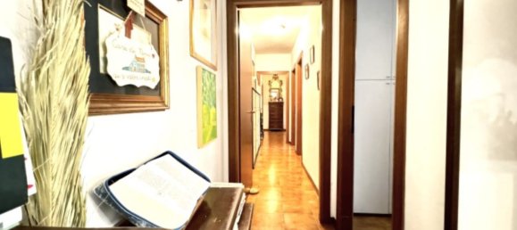 4-Zimmer Wohnung in Rome, Italy, Nr. 26864 8