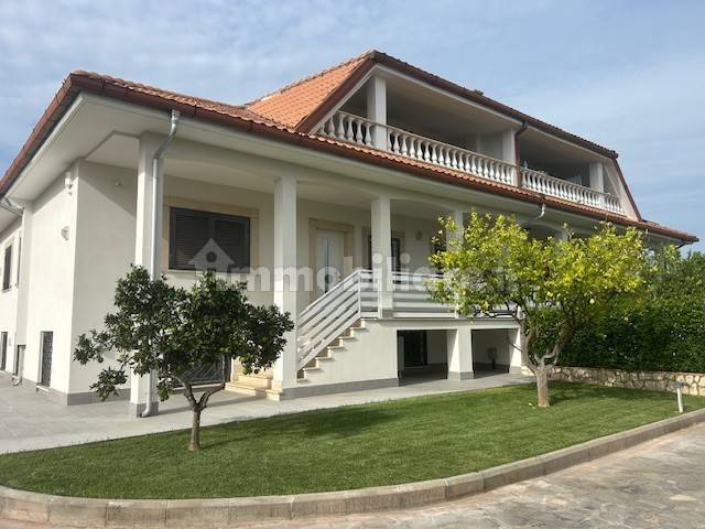 5 chambres Villa à Fiano Romano, Italy No. 392672