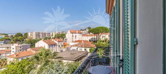 Дуплекс с 3 спальнями в Канны, Франция № 299821 4