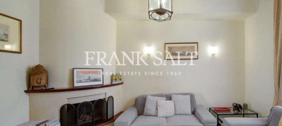 3 bedrooms Townhouse in Sliema, Malta No. 8279 2