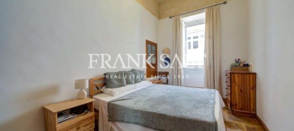 3 bedrooms Townhouse in Sliema, Malta No. 8279 14