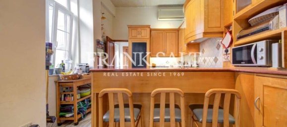 3 bedrooms Townhouse in Sliema, Malta No. 8279 11