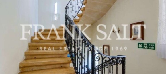 3 bedrooms Townhouse in Sliema, Malta No. 8279 13