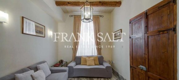 3 bedrooms Townhouse in Sliema, Malta No. 8279 3