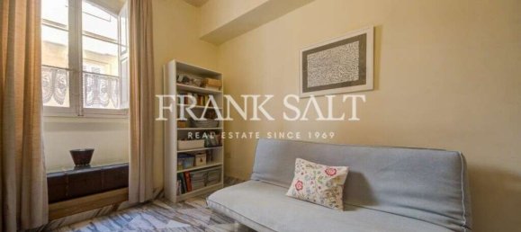 3 bedrooms Townhouse in Sliema, Malta No. 8279 4