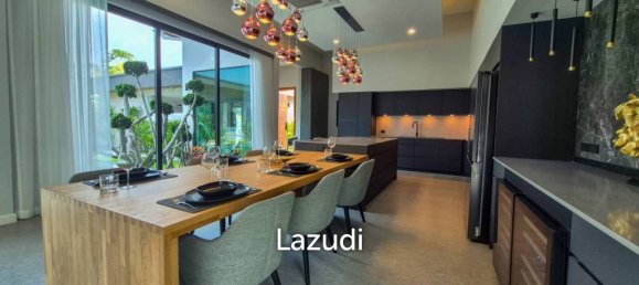 4 bedrooms Villa in Pattaya, Thailand No. 26873 5