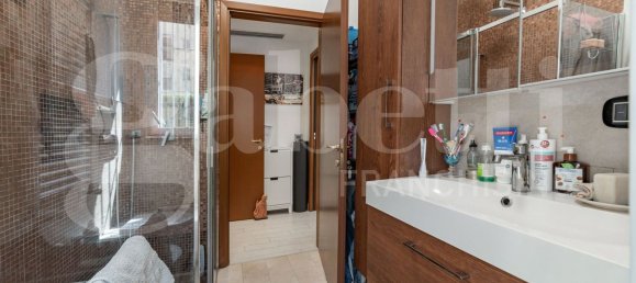 3 rooms Apartment in Rozzano, Italy No. 290621 32