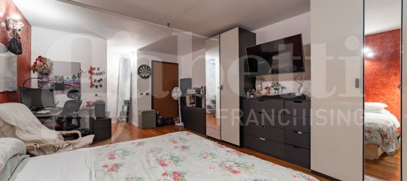 3 rooms Apartment in Rozzano, Italy No. 290621 28