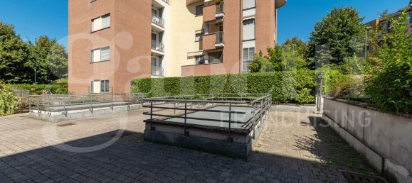 3 rooms Apartment in Rozzano, Italy No. 290621 7