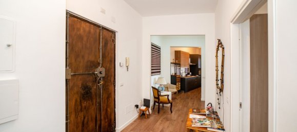 3 bedrooms Apartment in Rome, Italy No. 377778 3