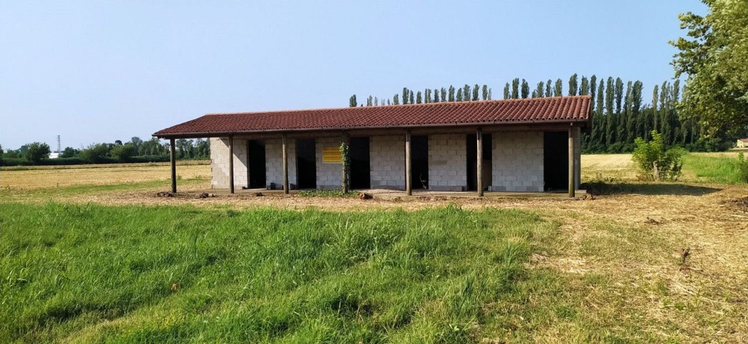  قطعة أرض في Monselice, Italy 4399متر مربع رقم 107168