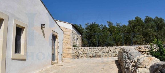 3 bedrooms House in Palazzolo Acreide, Italy No. 332758 13