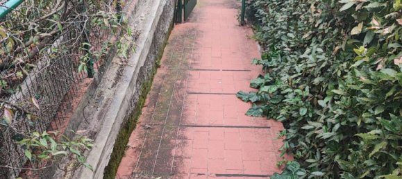 4 rooms Apartment in Sesto Fiorentino, Italy No. 48677 3