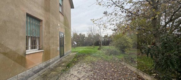 5 rooms House in Castelnuovo Rangone, Italy No. 18589 43