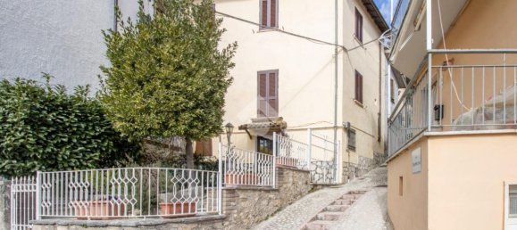 4 rooms House in Contigliano, Italy No. 231015 17