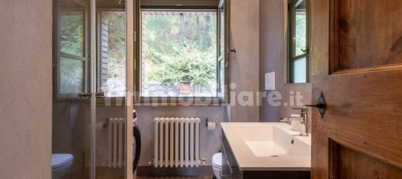 5 bedrooms Villa in Umbertide, Italy No. 65003 9