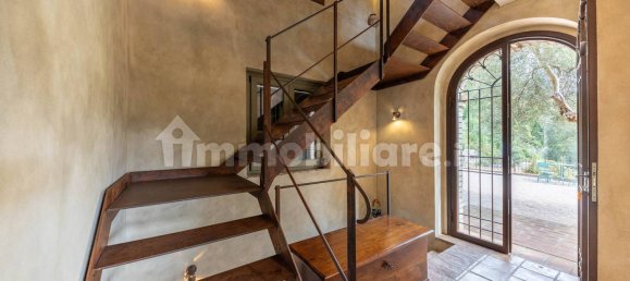 5 bedrooms Villa in Umbertide, Italy No. 65003 2