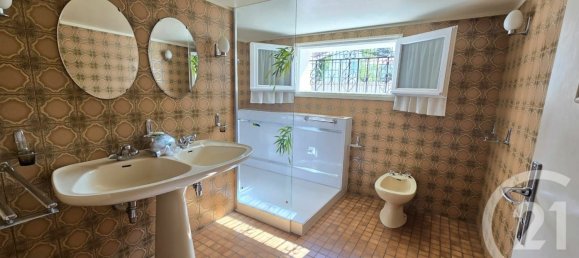 5 bedrooms House in Pau, France No. 277861 6