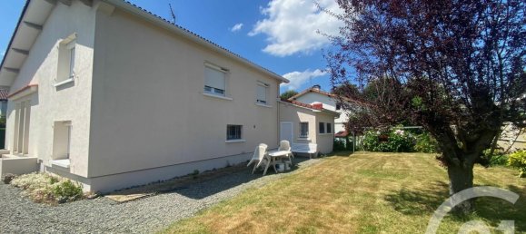 5 bedrooms House in Pau, France No. 277861 11