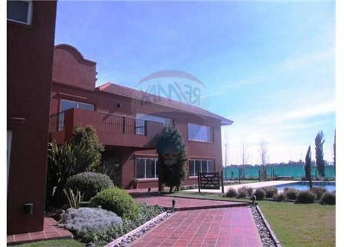 Terreno en Escobar, Argentina No. 34355