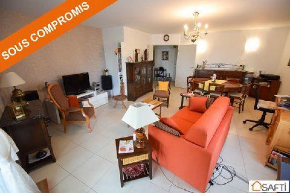 Apartamento T2 em Castries, France N.º 12802