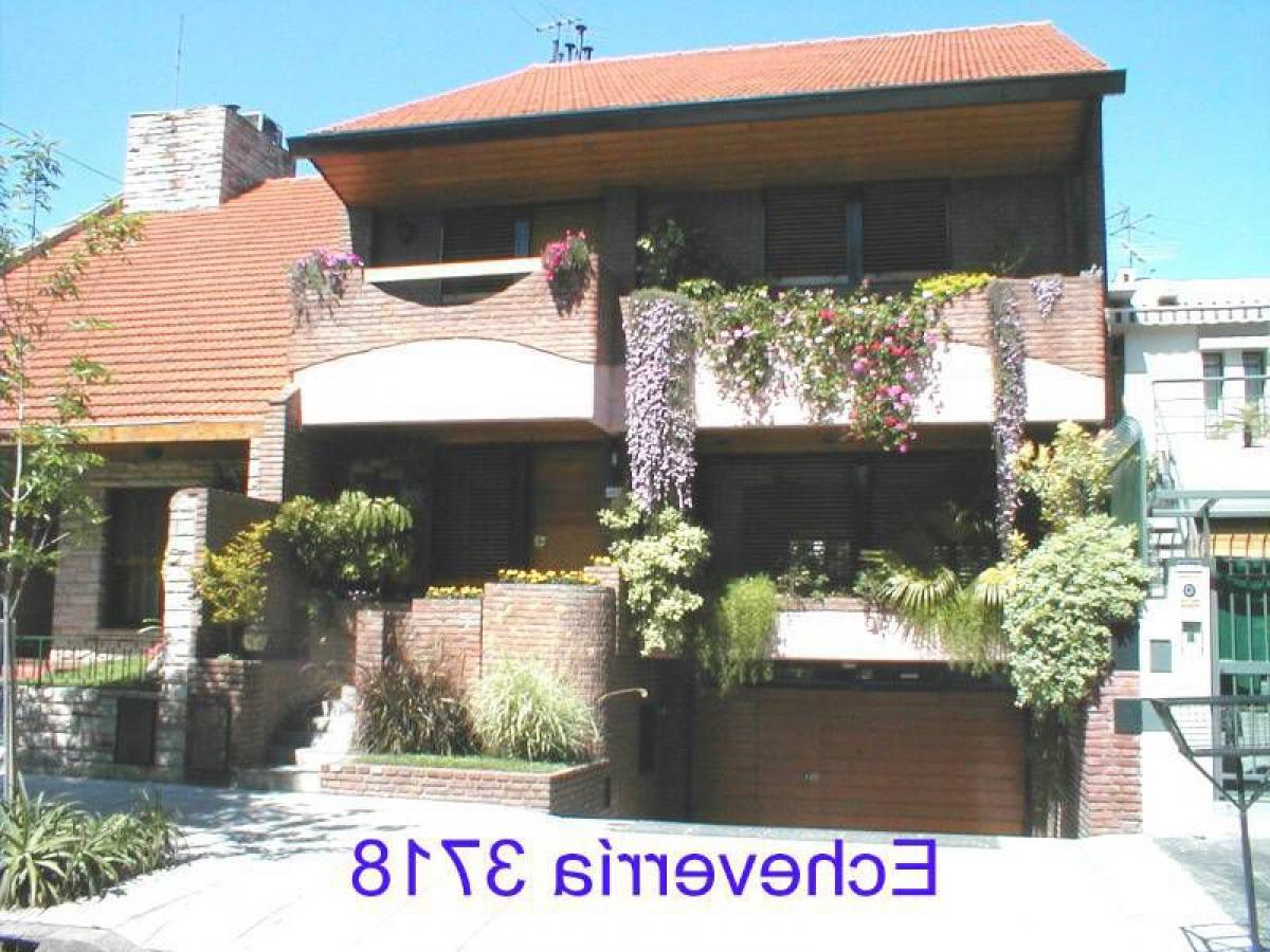 4 bedrooms House in Buenos Aires, Argentina No. 87730