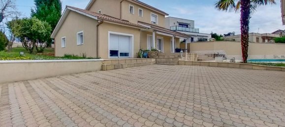 5 bedrooms House in Rhone, France No. 337910 6