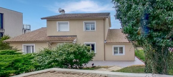 5 bedrooms House in Rhone, France No. 337910 4