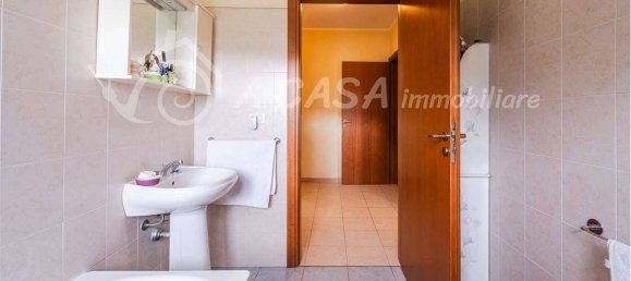 3 Schlafzimmer Wohnung in Medesano, Italy, Nr. 293544 15