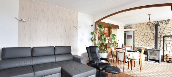 3 Schlafzimmer Haus in Le Donjon, France, Nr. 205782 2