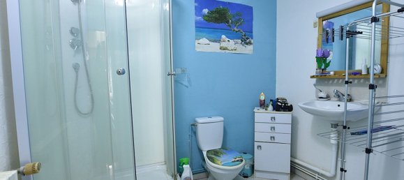 3 Schlafzimmer Haus in Le Donjon, France, Nr. 205782 7