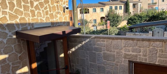 160m² Commercial property in Olbia, Italy No. 127518 2