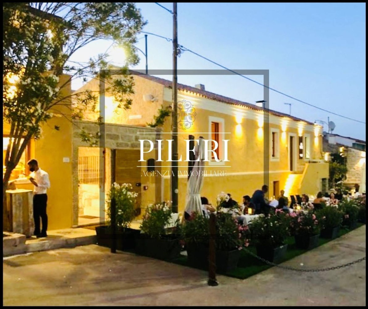 160m² Commercial property in Olbia, Italy No. 127518
