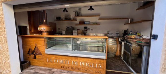 160m² Commercial property in Olbia, Italy No. 127518 19