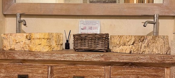 160m² Commercial property in Olbia, Italy No. 127518 6